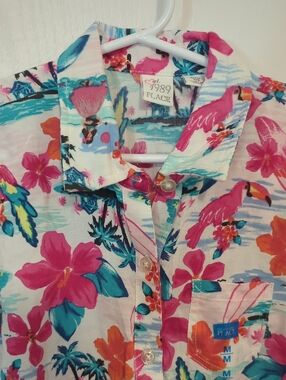 Button-Down Shirt  M 7/8   never worn, but the tag is missing
